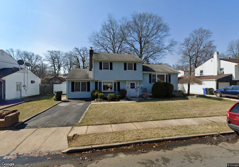 29 Erik Dr, Fords, NJ 08863 - photo 1