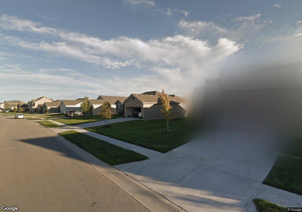 527 E Apache St, Gardner, KS 66030 - photo 1