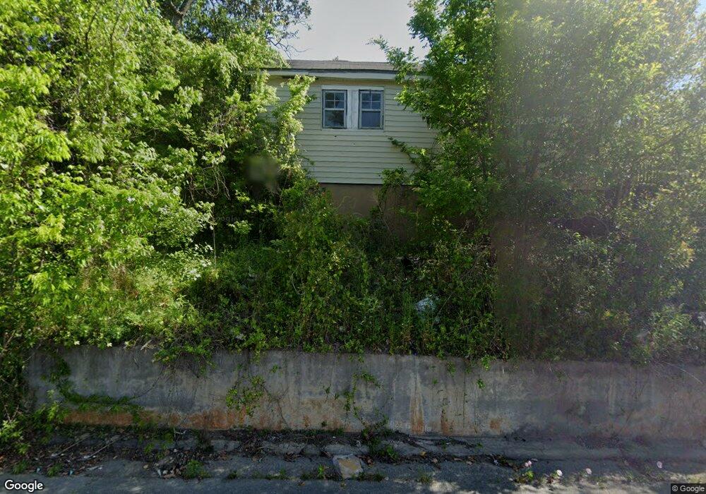 717 Pebble St, Macon, GA 31201 - photo 1