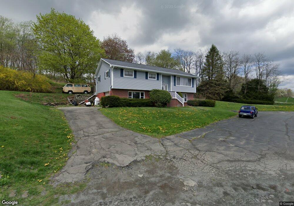 1699 Lakeland Dr, Scott Twp., PA 18433 - photo 1