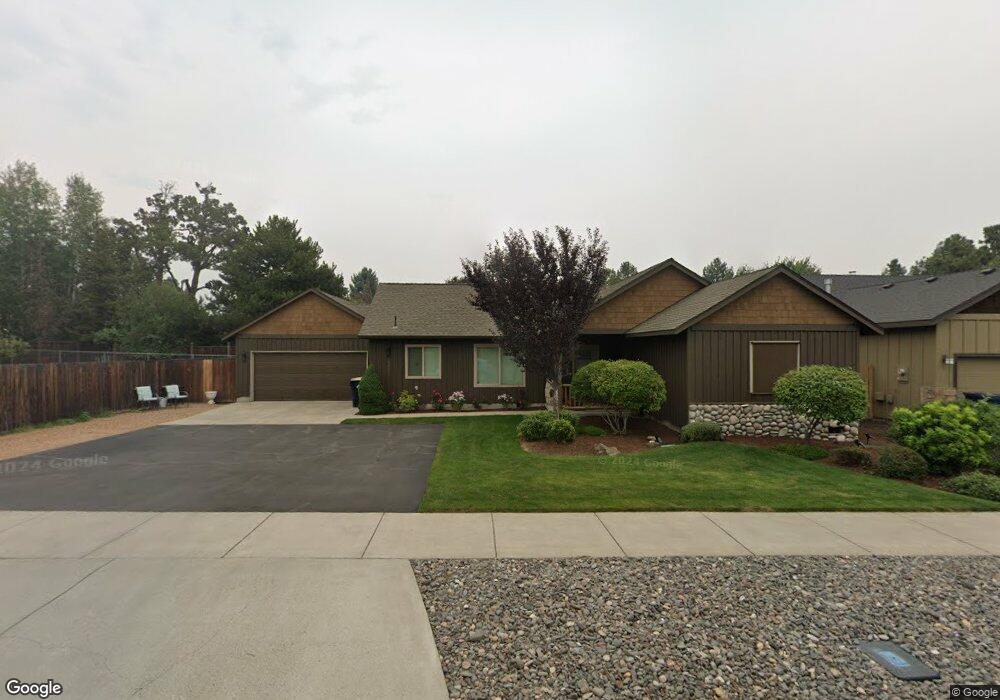 2201 NE Castle Ave, Bend, OR 97701 - photo 1