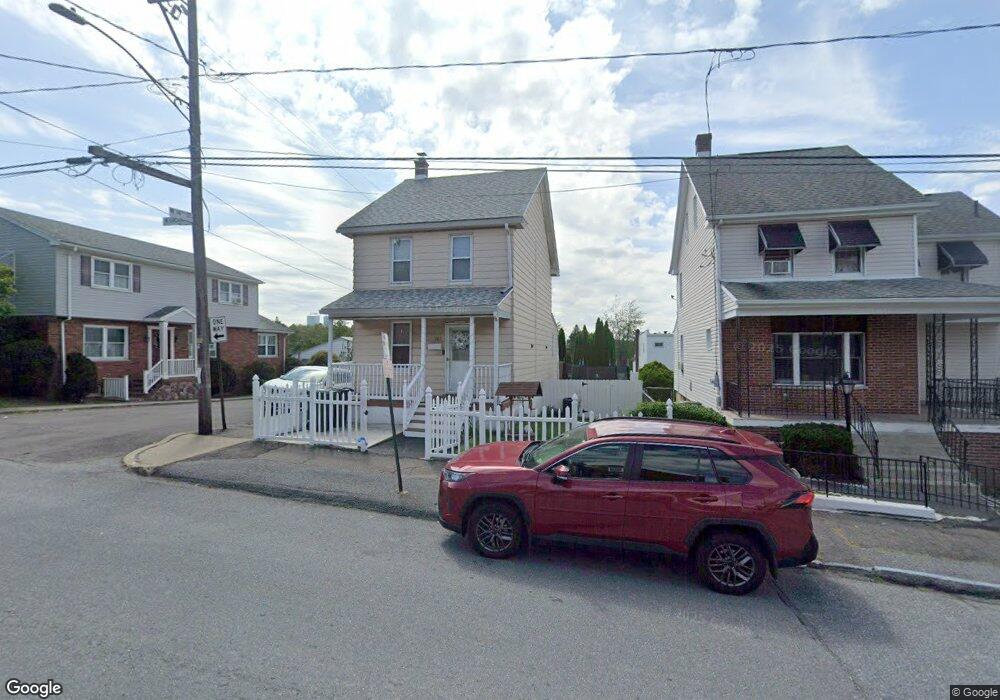 782 N Locust St, Hazleton, PA 18201 - photo 1