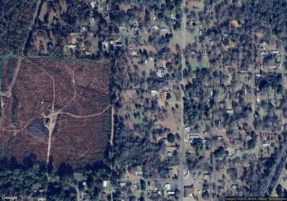 933 N Pine St, Vivian, LA 71082 - photo 1