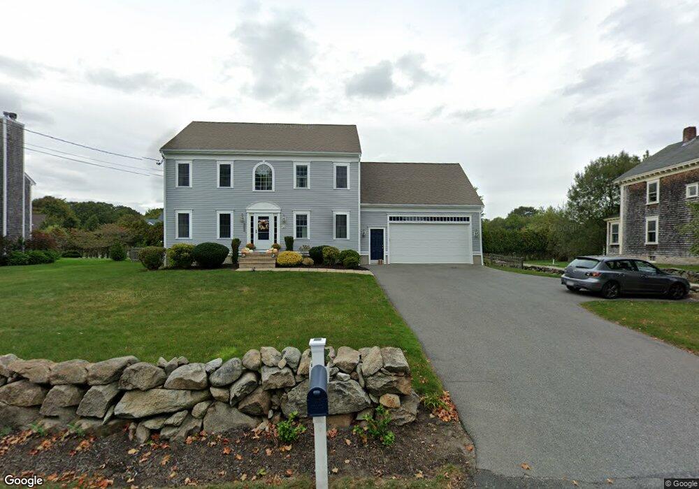 109 Russells Mills Rd, South Dartmouth, MA 02748 - photo 1