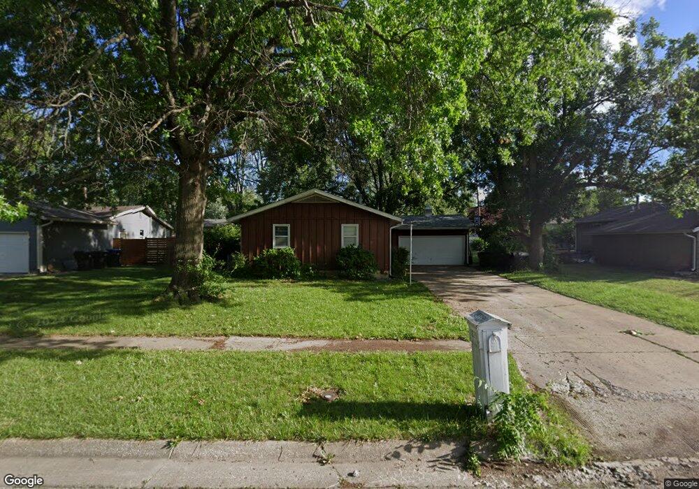 1825 SW 36th St, Topeka, KS 66611 - photo 1