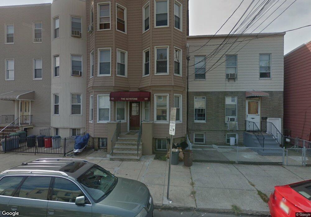 101 Zabriskie St unit 5, Jersey City, NJ 07307 - photo 1