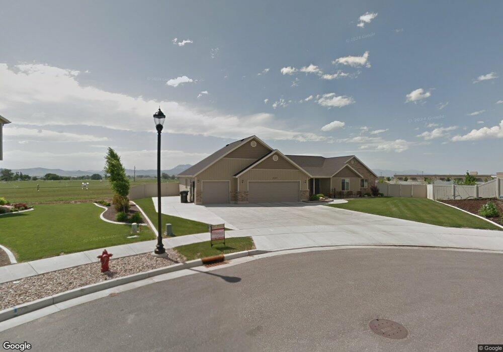 685 W 160 N unit 9, Smithfield, UT 84335 - photo 1