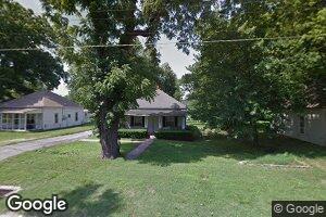 714 Park St, Neosho, MO 64850