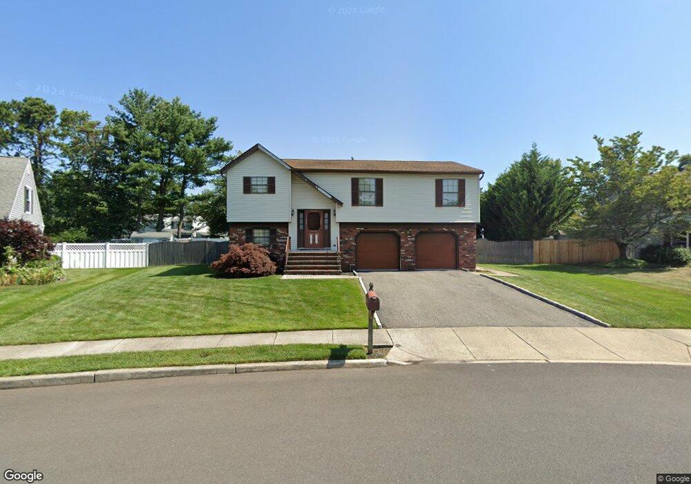 10 Hedgewood Rd, Howell, NJ 07731 - photo 1