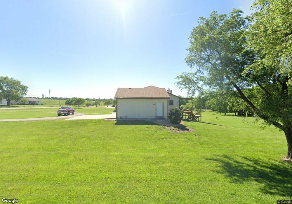 8320 SW 37th St, Topeka, KS 66614 - photo 1