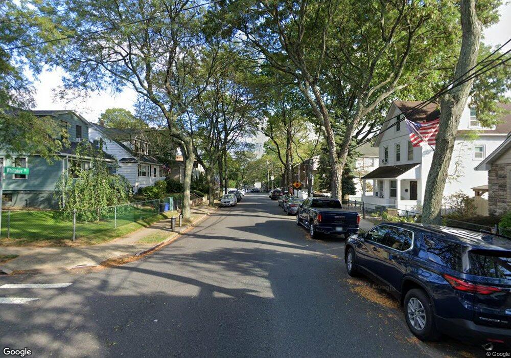 31 Savin Ct, Staten Island, NY 10304 - photo 1