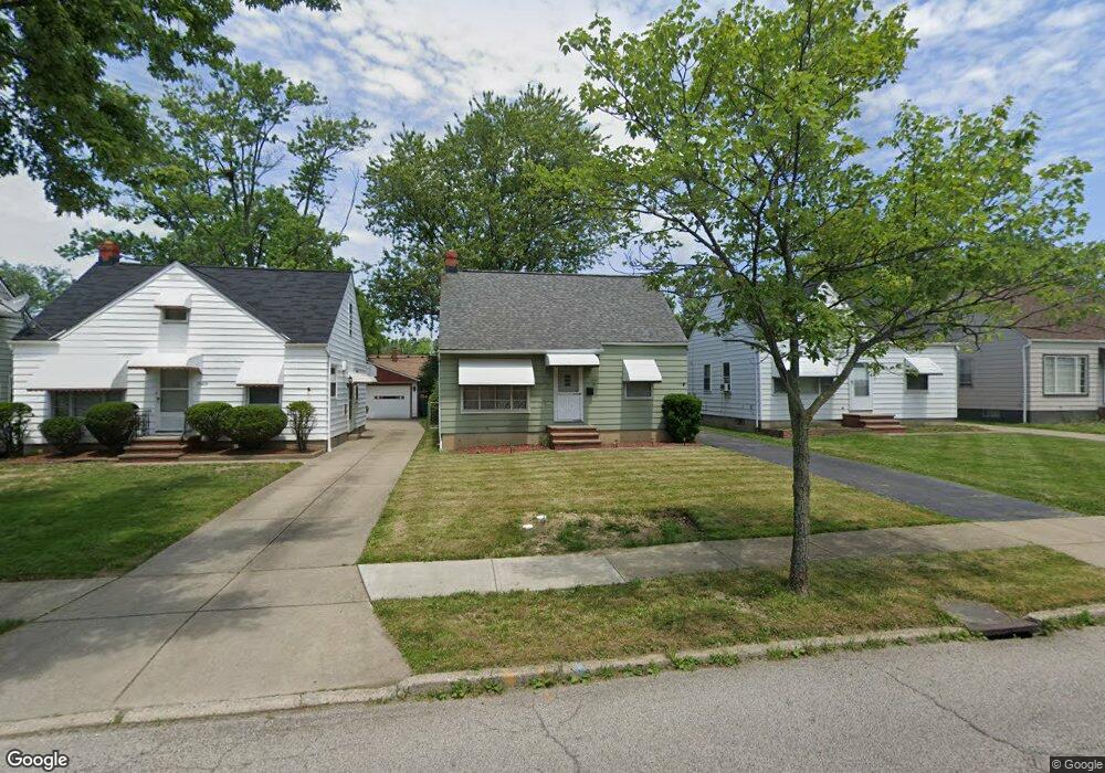 19417 Fairway Ave, Maple Heights, OH 44137 - photo 1