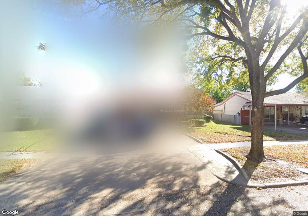 1001 Ralph St, Grand Prairie, TX 75051 - photo 1