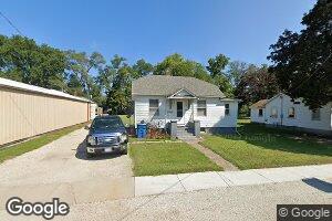 130 5th St, Carbon Cliff, IL 61239
