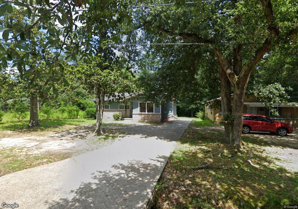 1958 Gladiolus Dr, Laurel, MS 39440 - photo 1