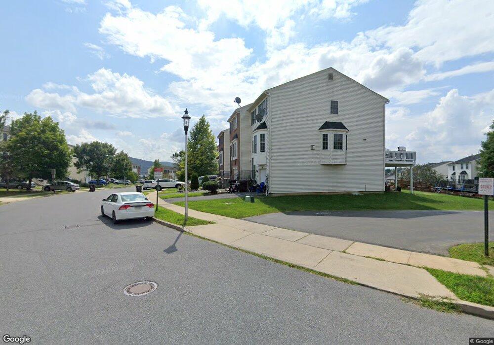 348 S Oak St, Freemansburg, PA 18017 - photo 1