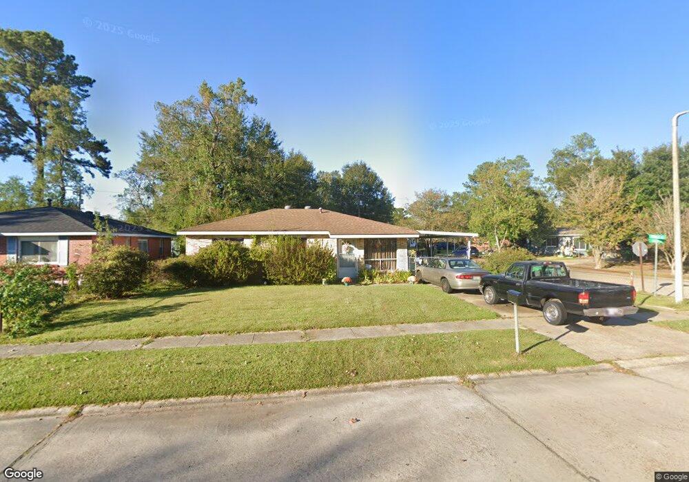 320 Robin Ln, Slidell, LA 70458 - photo 1