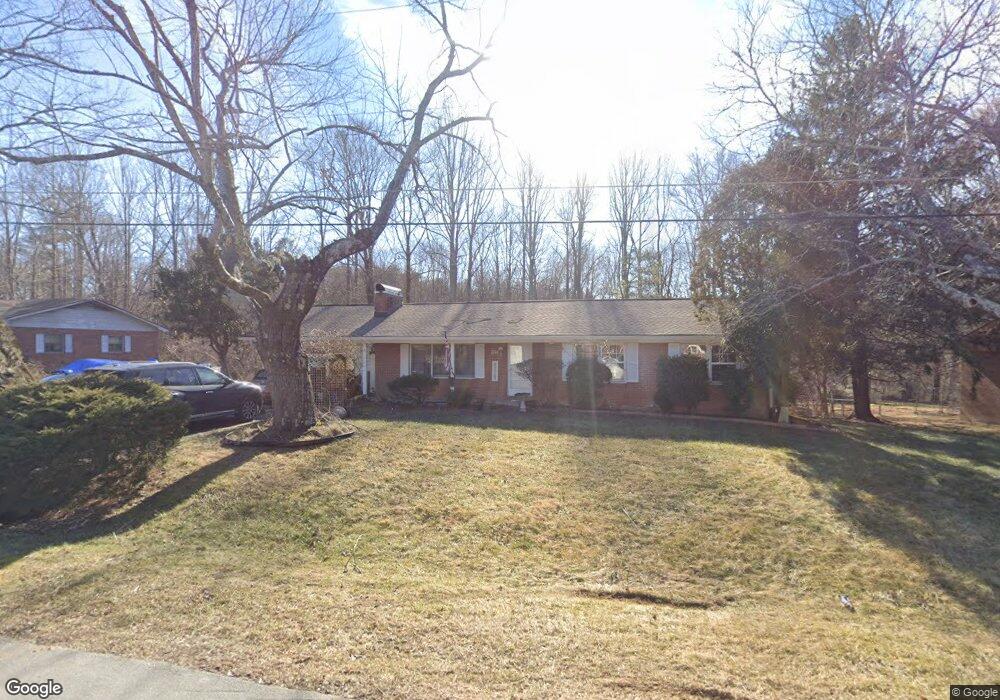 122 Greenfield Ln, Hendersonville, NC 28792 - photo 1