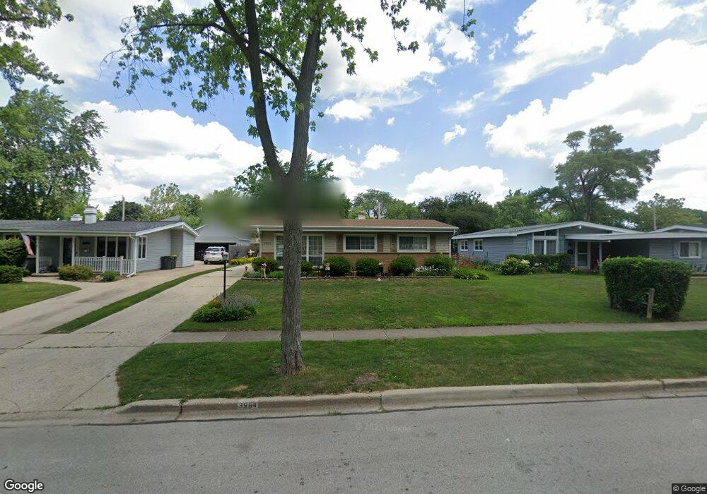 3904 Wren Ln, Rolling Meadows, IL 60008 - photo 1