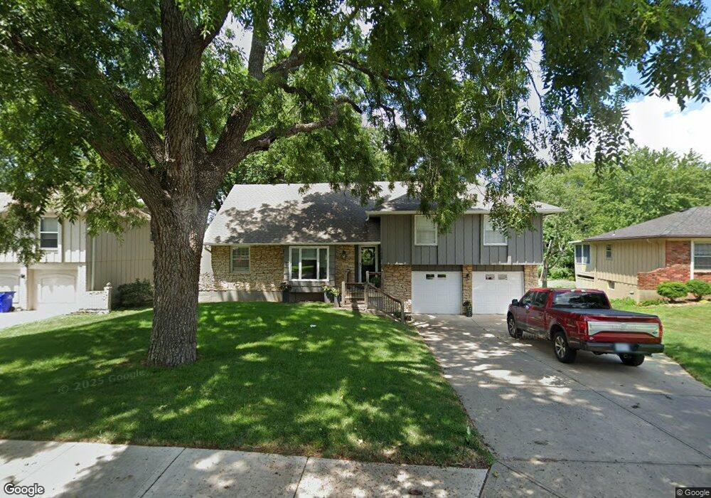 11008 W 72nd St, Shawnee, KS 66203 - photo 1