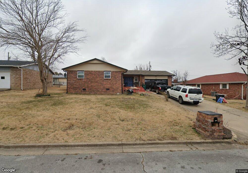 1520 W Gum St, Rogers, AR 72758 - photo 1