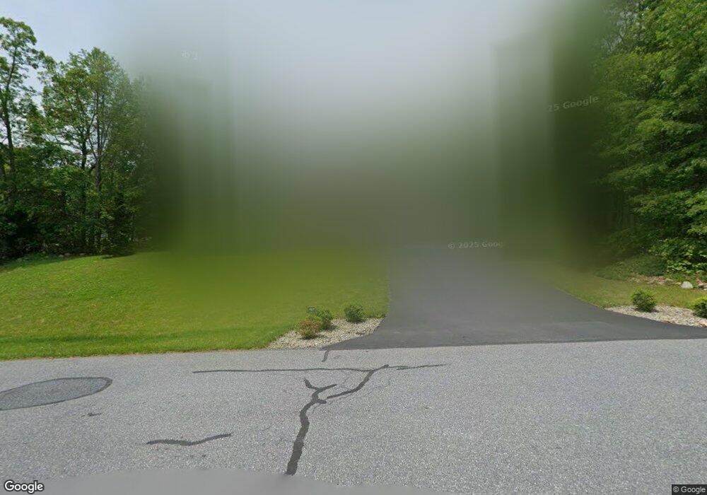 2212 Pin Oak Ln, Slatington, PA 18080 - photo 1