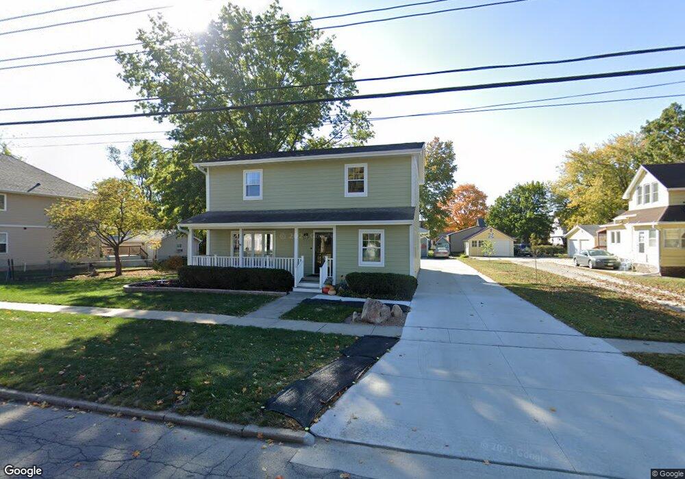 517 S 3rd Ave E, Newton, IA 50208 - photo 1