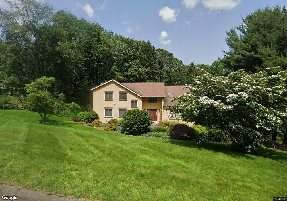 636 Broadview Rd, Orange, CT 06477 - photo 1