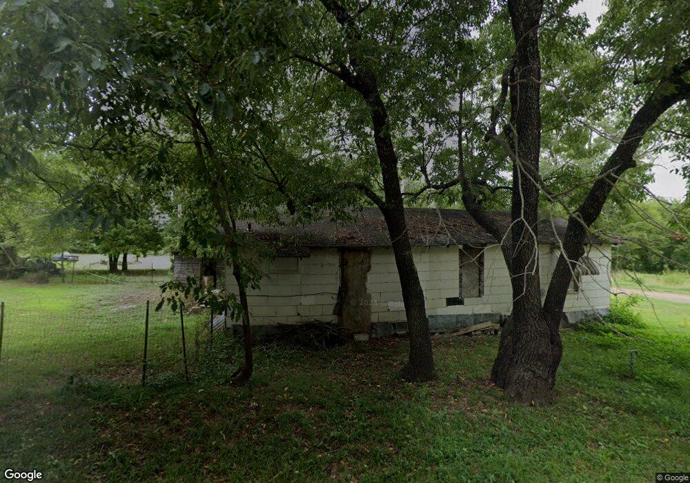 1600 W 3rd St, Hugo, OK 74743 - photo 1