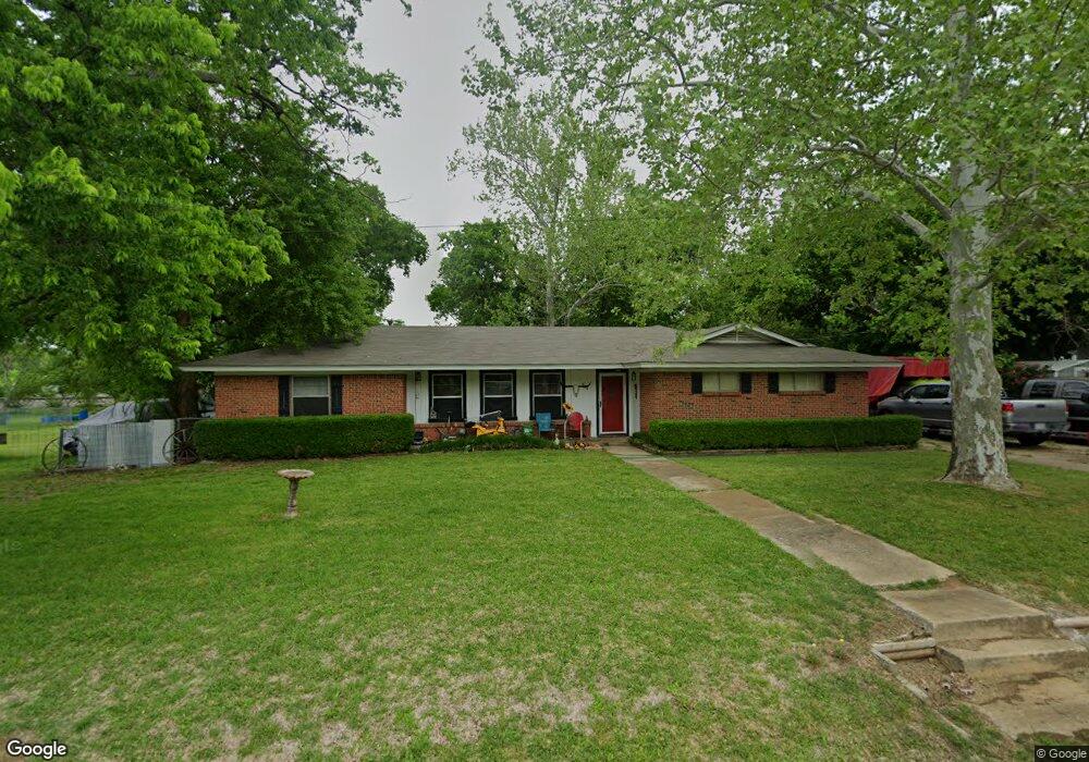 404 Texas St, Pottsboro, TX 75076 - photo 1