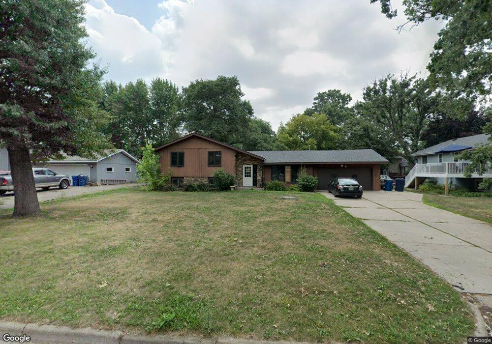 218 10th St N, Sauk Rapids, MN 56379 - photo 1