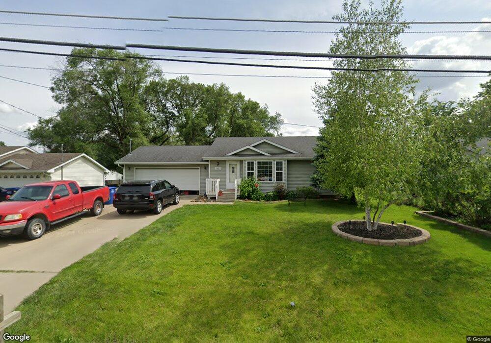 2615 E Aurora Ave, Des Moines, IA 50317 - photo 1