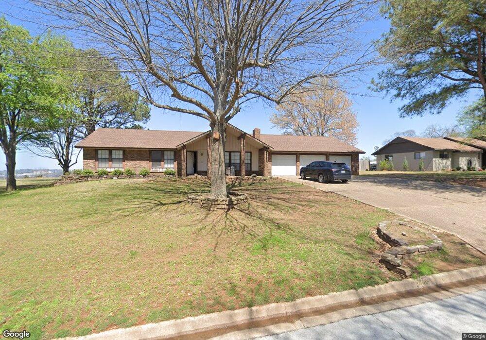 124 W 26th Cir, Fayetteville, AR 72701 - photo 1