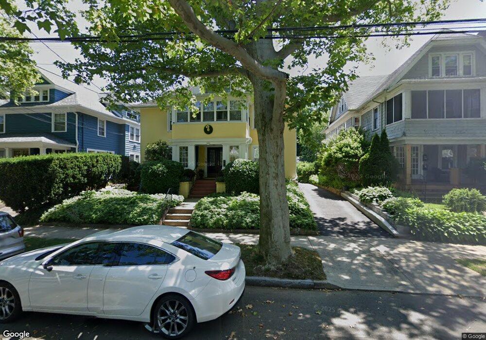 19 W Rock Ave, New Haven, CT 06515 - photo 1