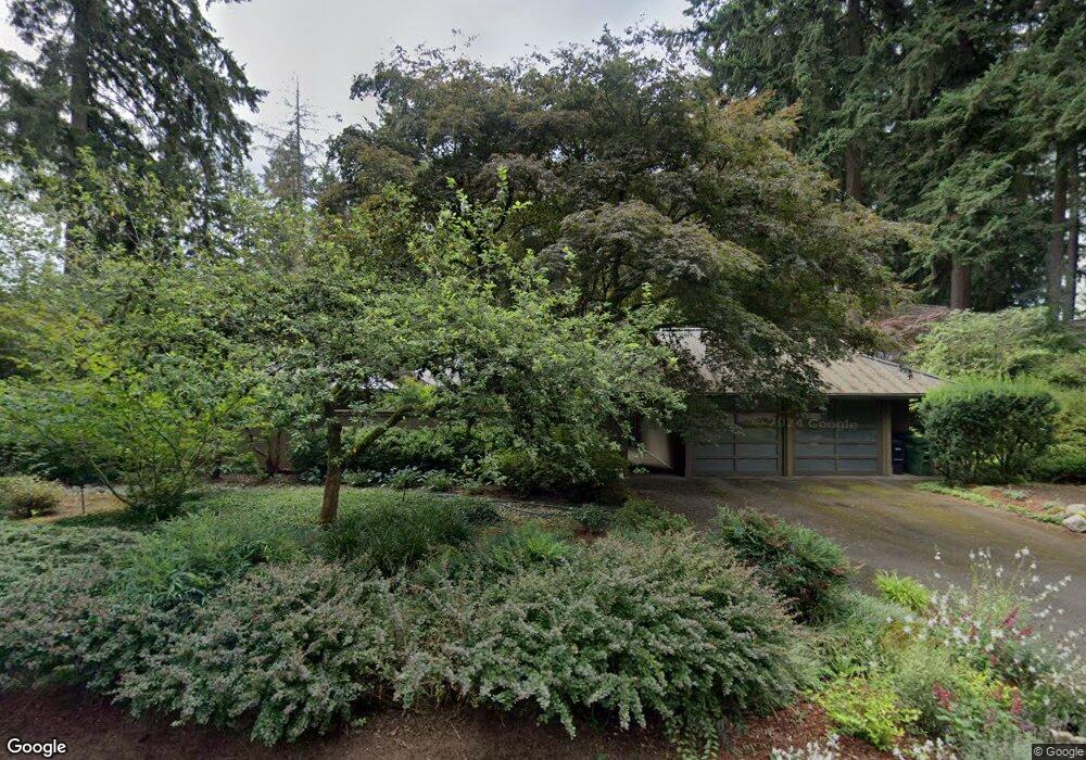 8501 SE 80th St, Mercer Island, WA 98040 - photo 1