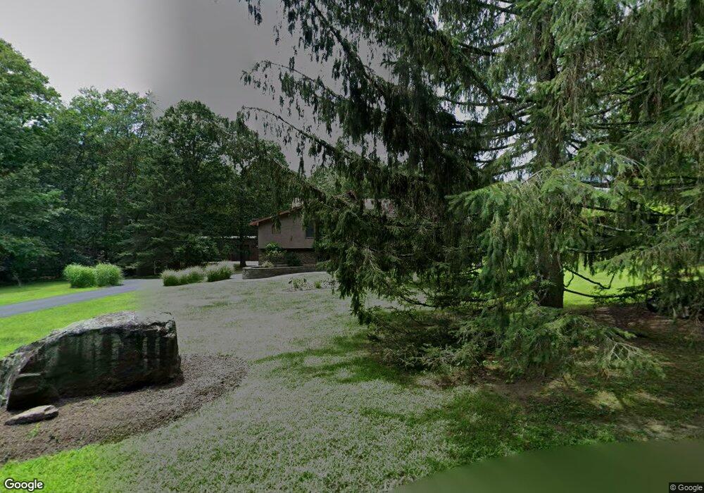 8 Wilderness Dr, Mountain Top, PA 18707 - photo 1