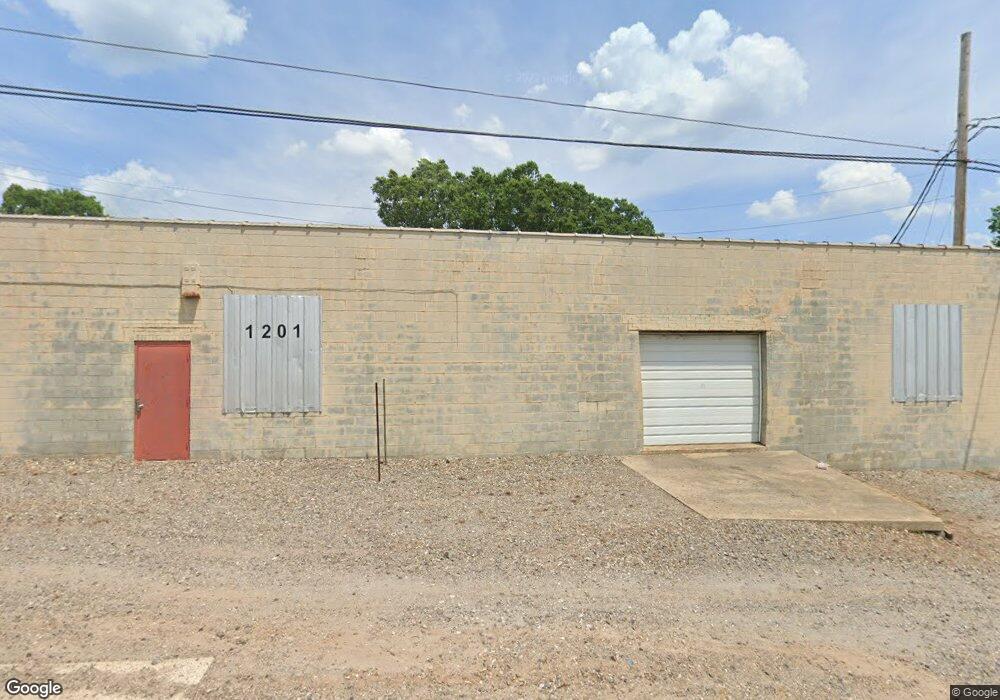 1201 Shelton Ave, Statesville, NC 28677 - photo 1