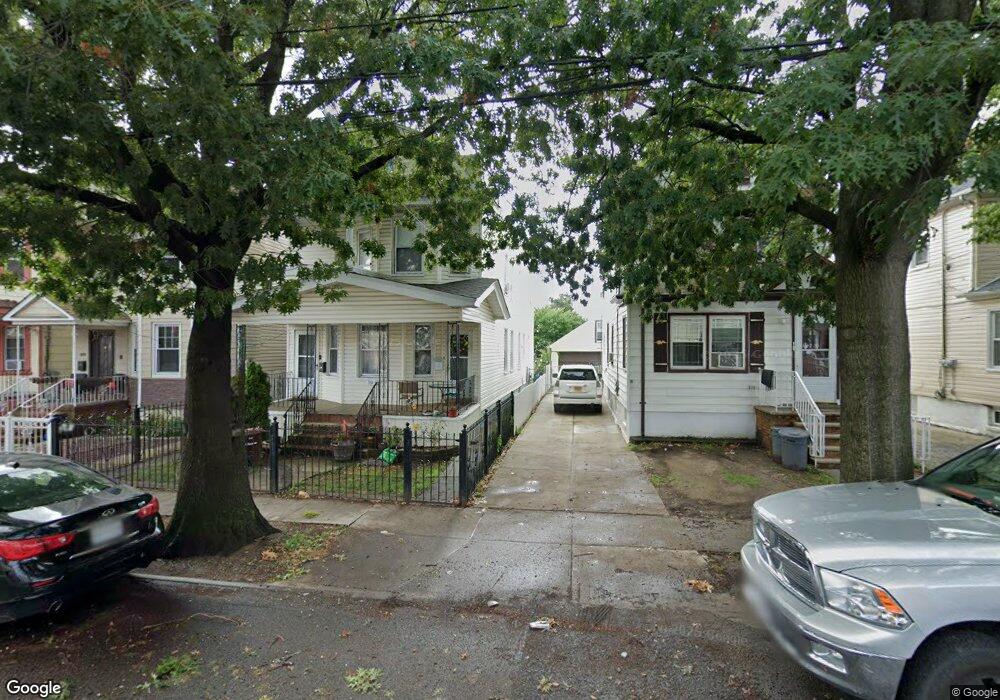 112-10 95th Ave, Jamaica, NY 11419 - photo 1