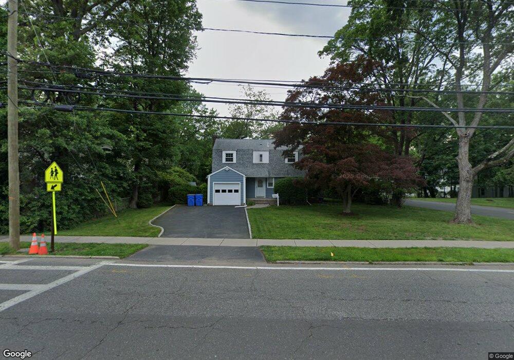 487 Knickerbocker Rd, Tenafly, NJ 07670 - photo 1