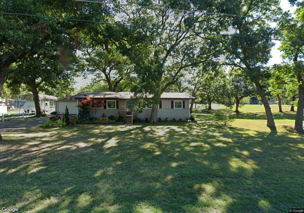 812 S Muskogee Ave, Claremore, OK 74017 - photo 1
