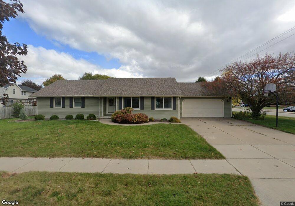 3404 N Chappell Dr, Appleton, WI 54914 - photo 1