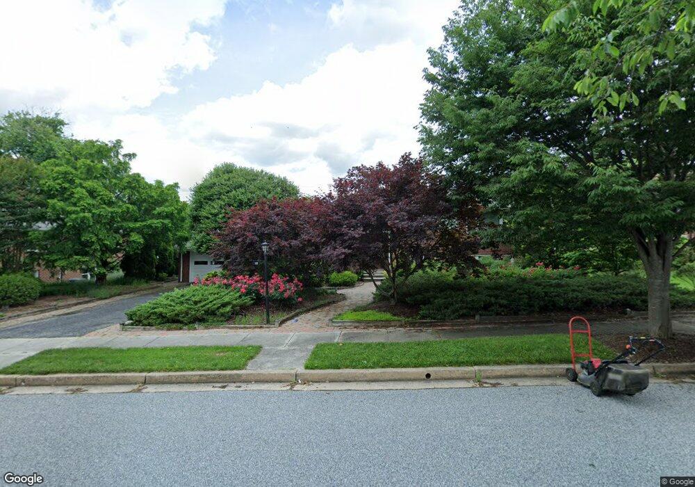 10 Saint Michaels Way, Baltimore, MD 21212 - photo 1