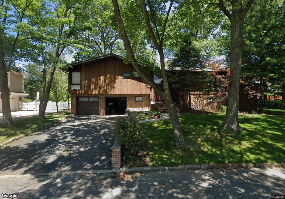 43 N Virginia Ct, Englewood Cliffs, NJ 07632 - photo 1