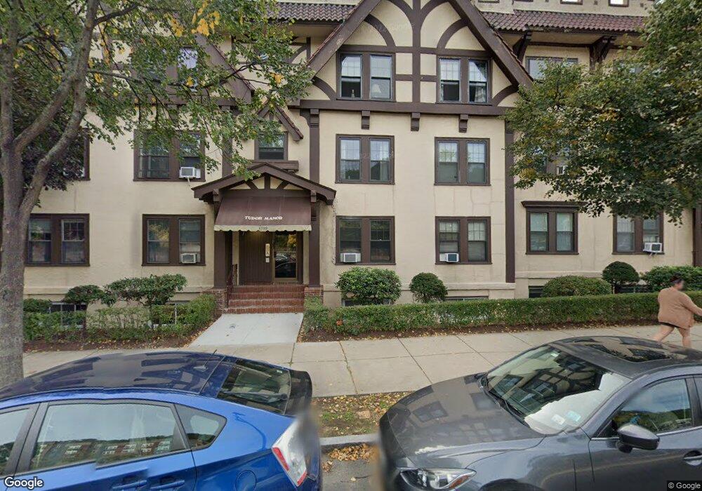 1722 Commonwealth Ave unit 1722-1, Brighton, MA 02135 - photo 1