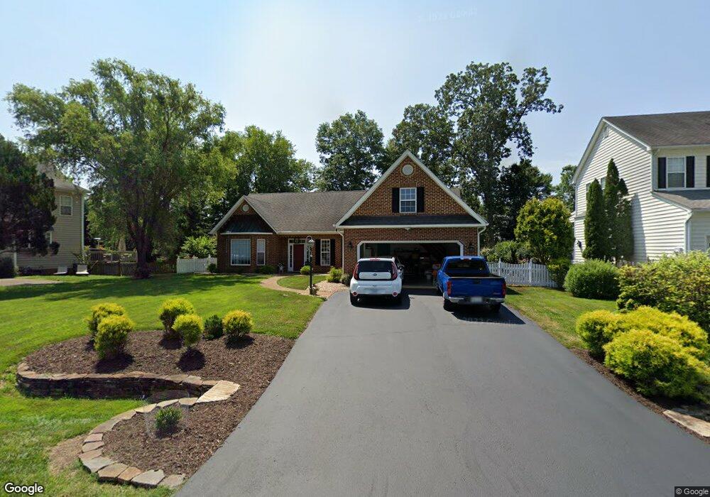 2117 Loring Cir, Charlottesville, VA 22901 - photo 1