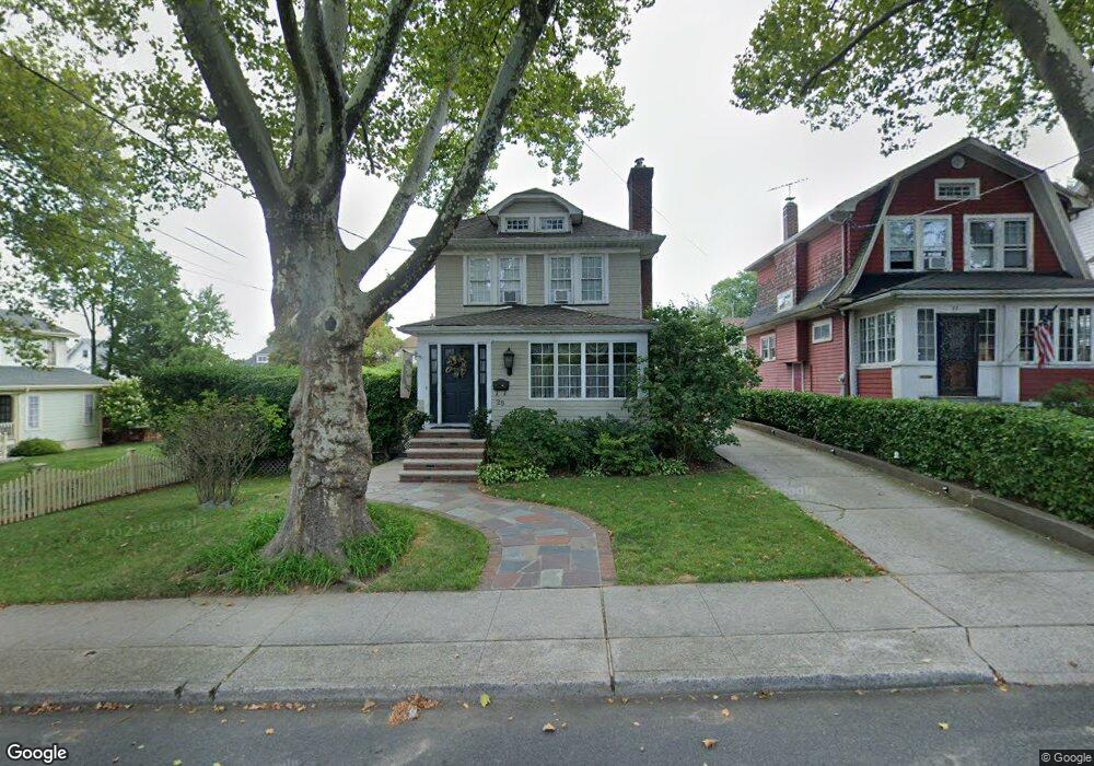 29 Gansevoort Blvd, Staten Island, NY 10314 - photo 1