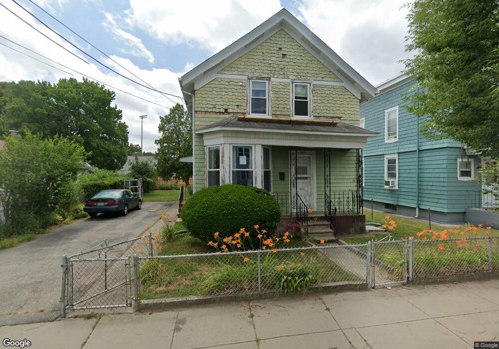 237 Columbus Ave, Pawtucket, RI 02861 - photo 1