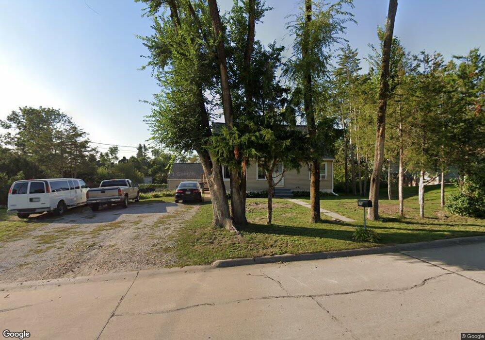 171 36th Ave SW, Cedar Rapids, IA 52404 - photo 1