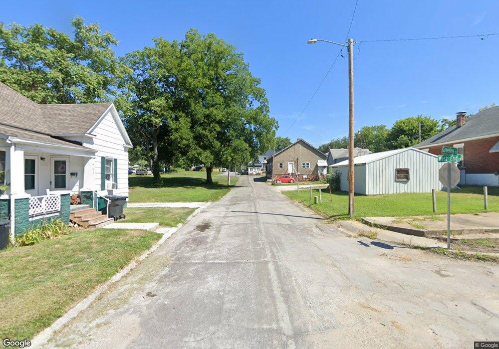 901 W End Place, Moberly, MO 65270 - photo 1