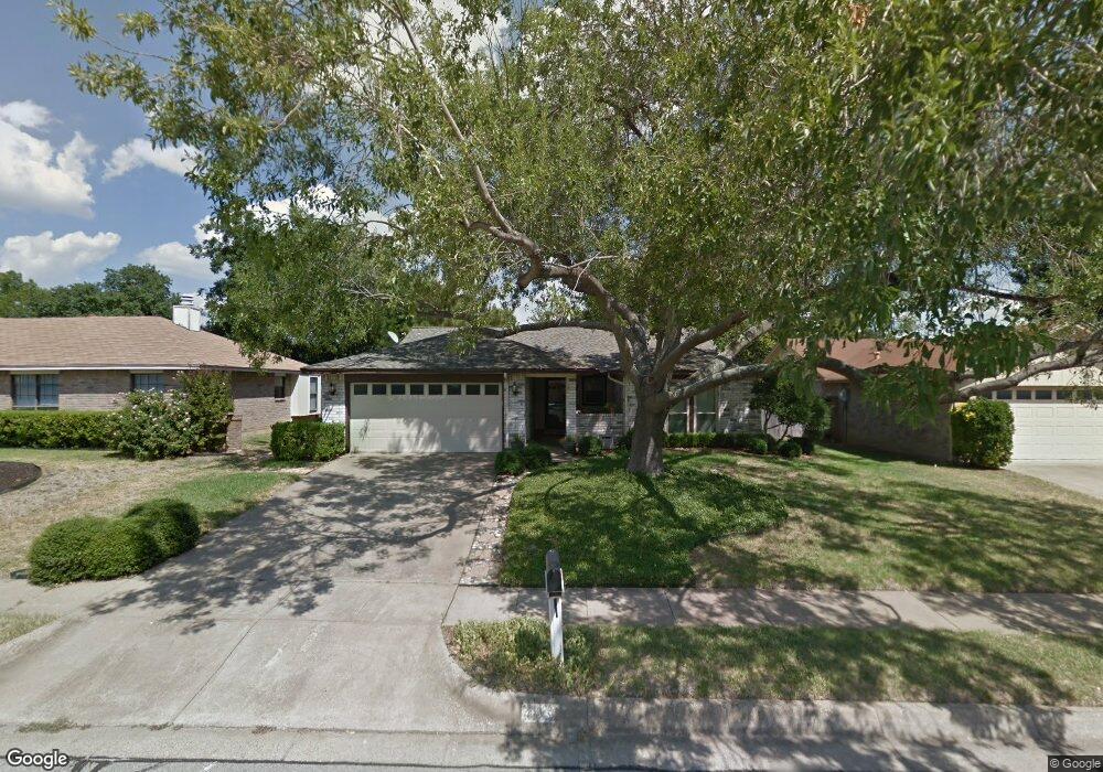 2920 Turtlerock Dr, Bedford, TX 76021 - photo 1